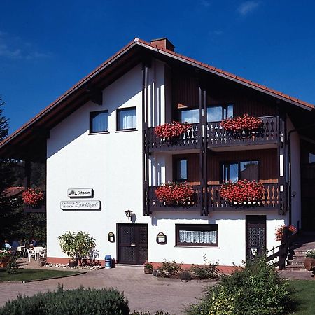Gasthaus Und Ferienwohnungen Zum Engel Waldbrunn  Exterior foto