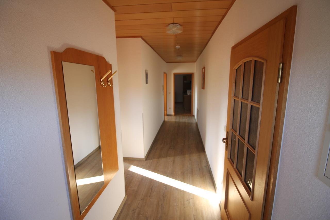 Gasthaus Und Ferienwohnungen Zum Engel Waldbrunn  Zimmer foto